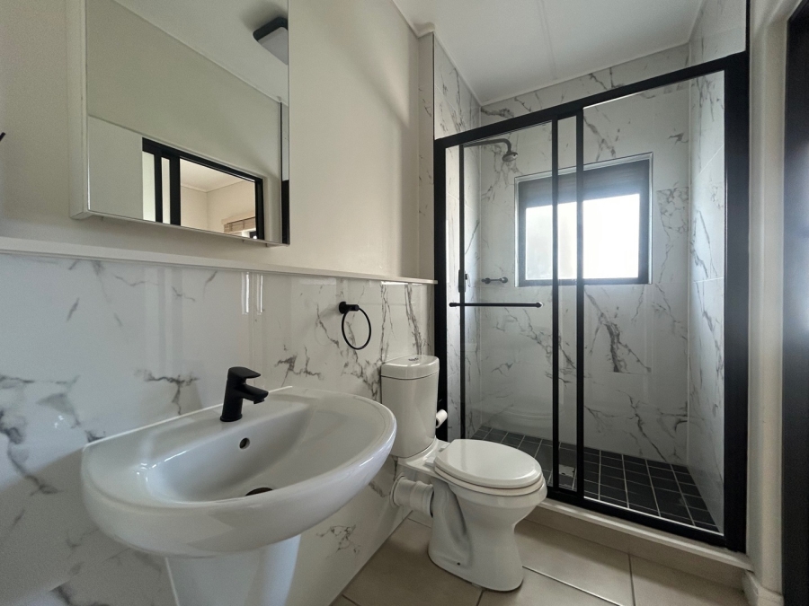 To Let 2 Bedroom Property for Rent in Sandown Western Cape